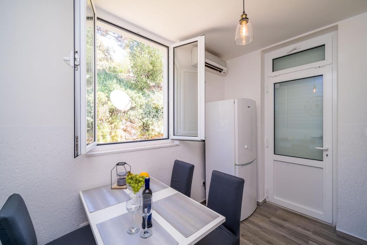 Velvet Apartment